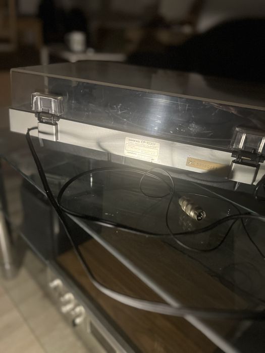 Вініловий програвач Onkyo CP-1030F