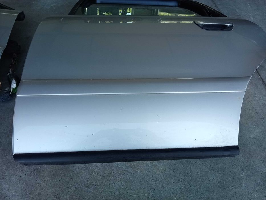 Audi A4 B5 Drzwi lewe tył prawe przód  LY7W