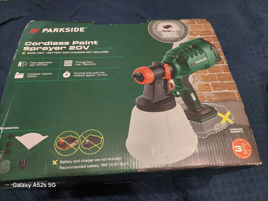 Akumulatorowy pistolet do farb