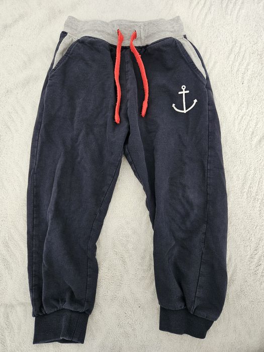Spodnie dresowe r.110