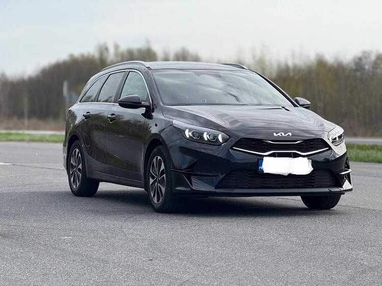 Cesja KIA Ceed Kombi z 12.2024 roku. Niski przebieg !