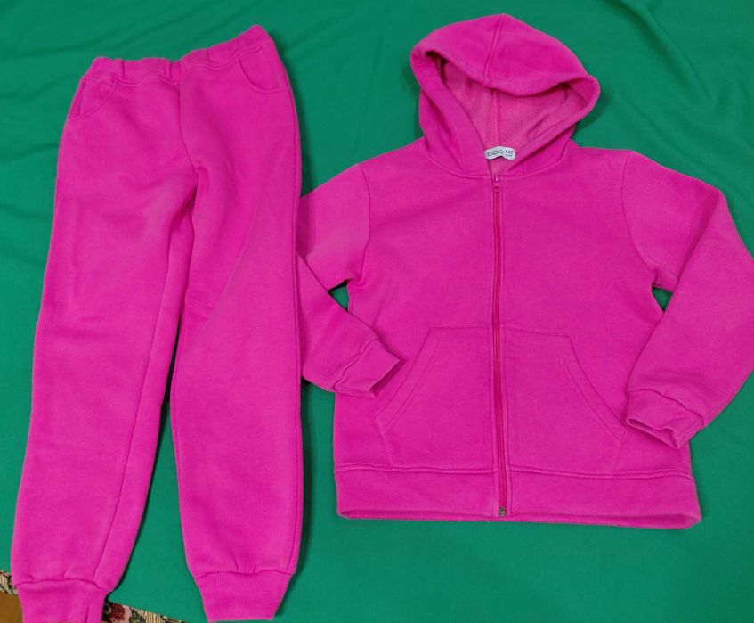 Теплий спортивний костюм на флісі 140 см
