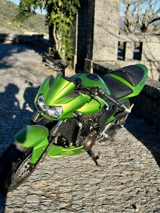 Kawasaki Z750 2004
