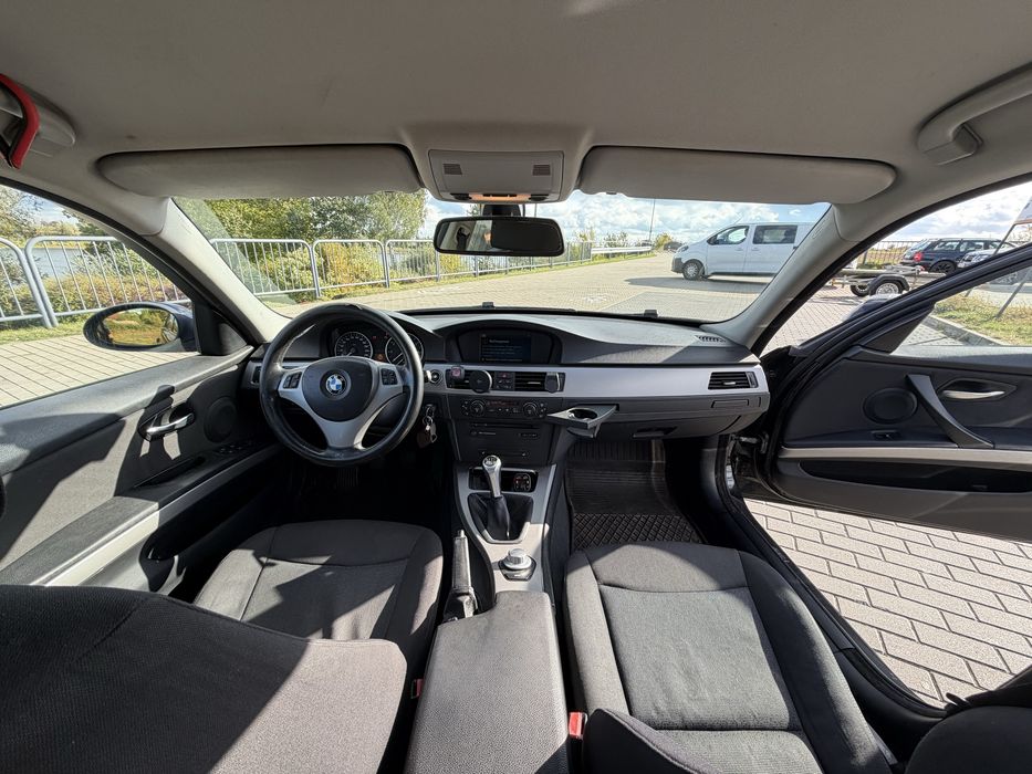 Sprzedam BMW e90 320i