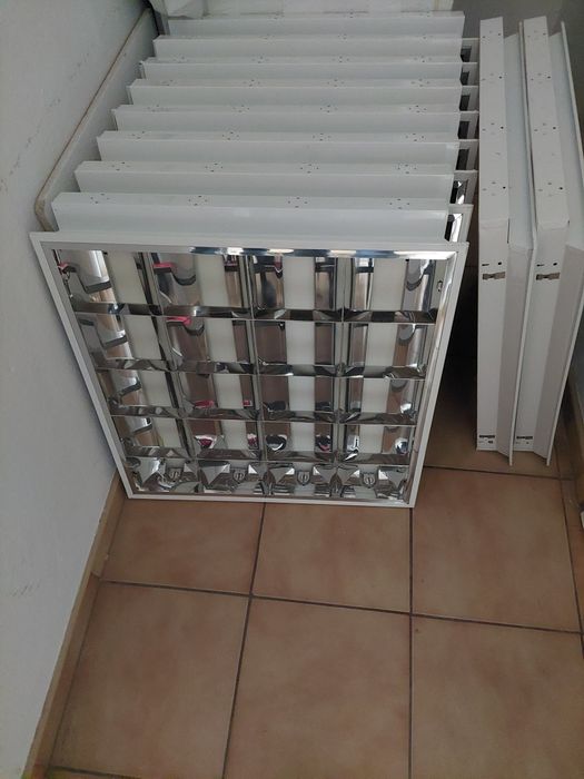 Oprawa rastrowa 60×60