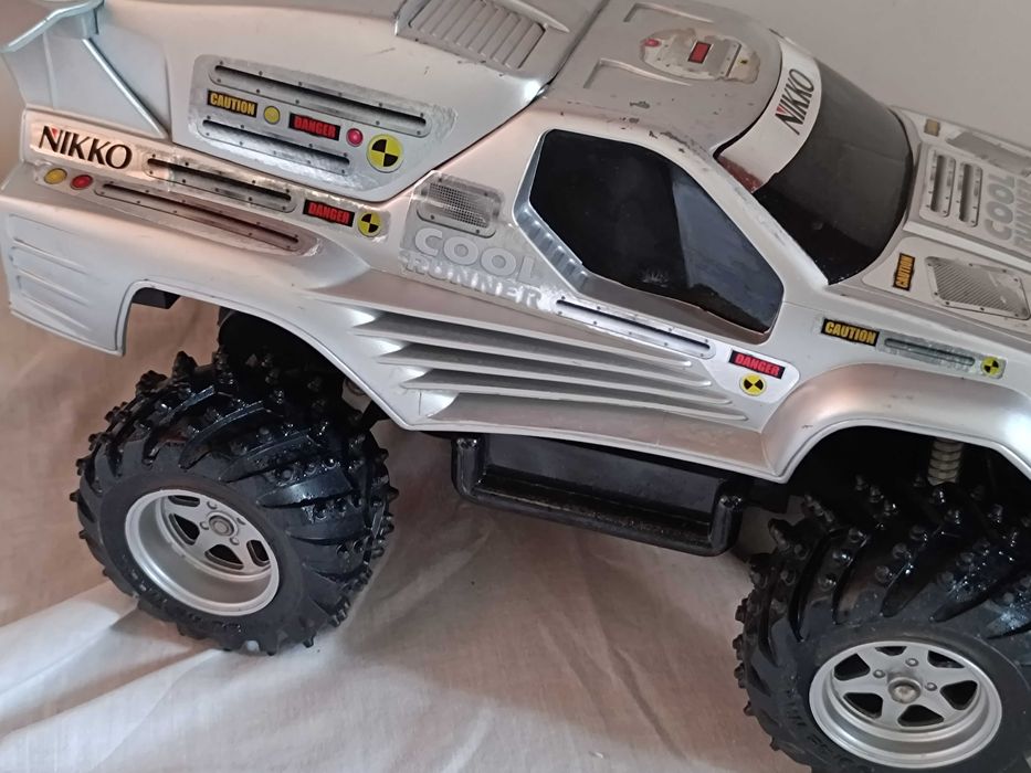 Hummer Nikko N.5 e Nikko Cool Runner