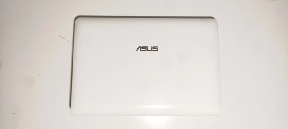 ASUS Eee PC 1015PED mini PC