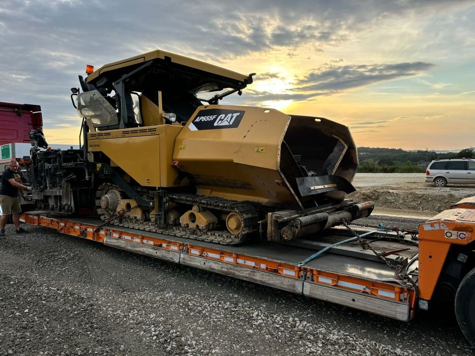 Caterpillar AP655F  Rozściełacz asfaltu CAT AP655F z 2017 roku - możliwość wynajmu i kupna