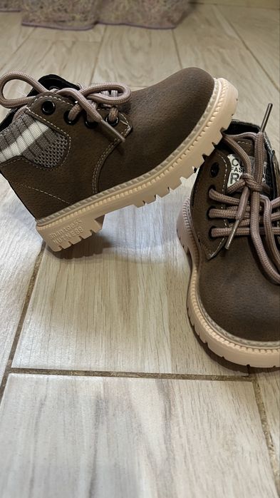 Нові демісезоні чоботи