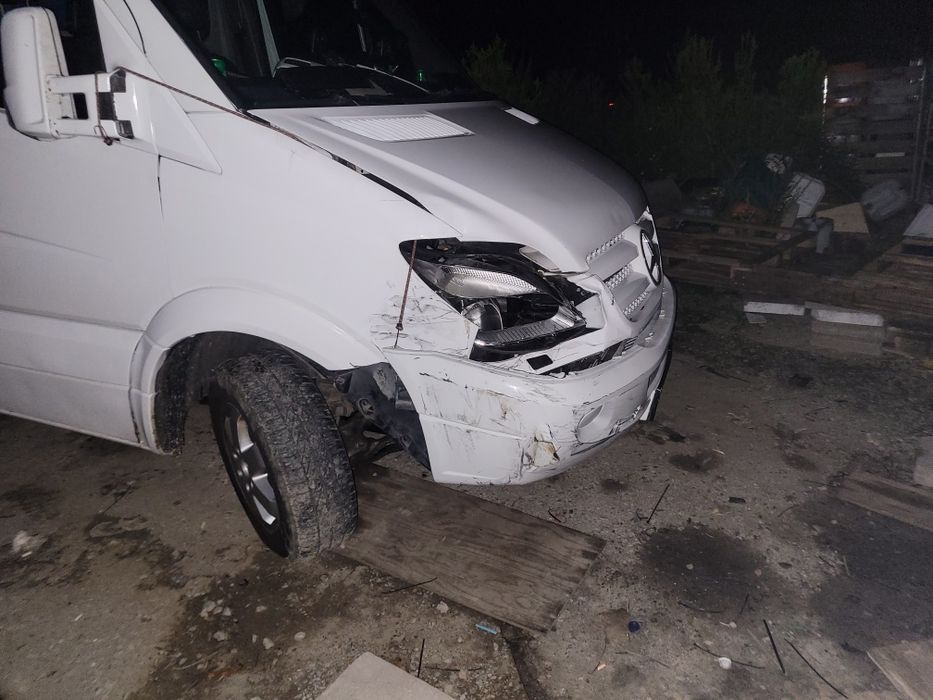 Mercedes Sprinter 3.0.rocznik 2009 - delikatnie uszkodzona blacharka