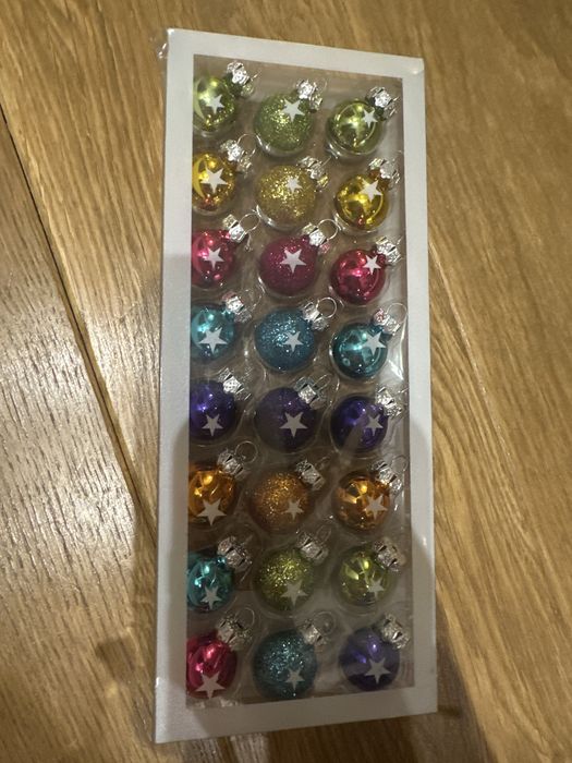 Male bombki na choinke 24szt.