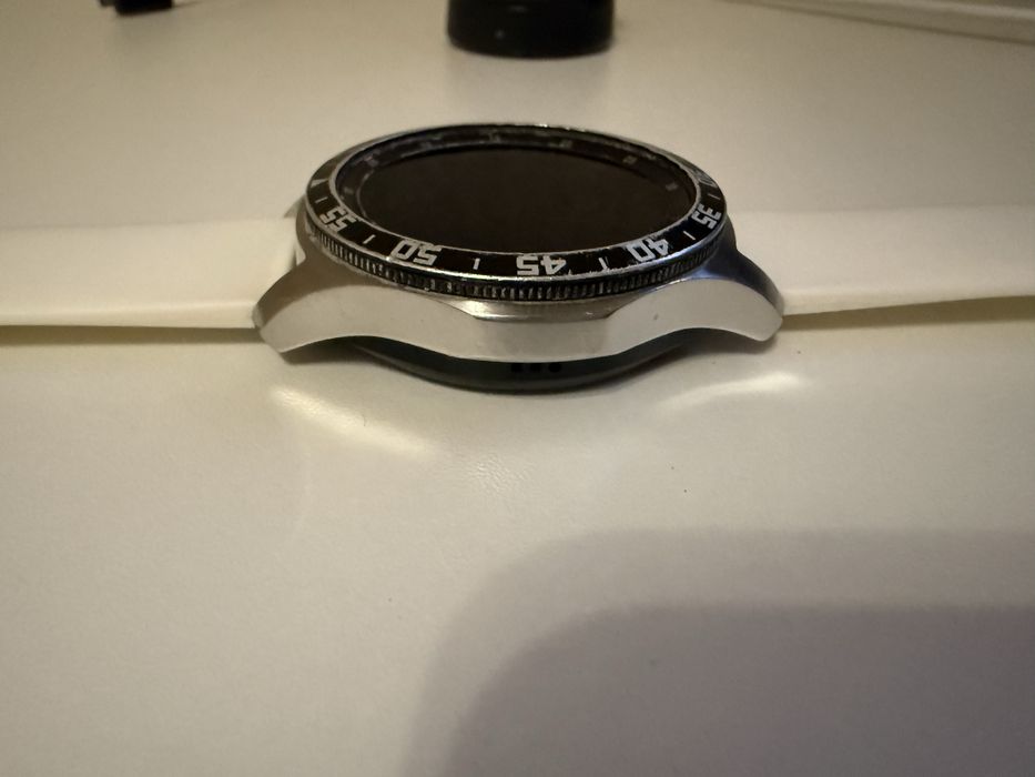 Продам Samsung galaxy watch 2
