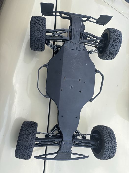 Hpi blitz. Short course track 1/10