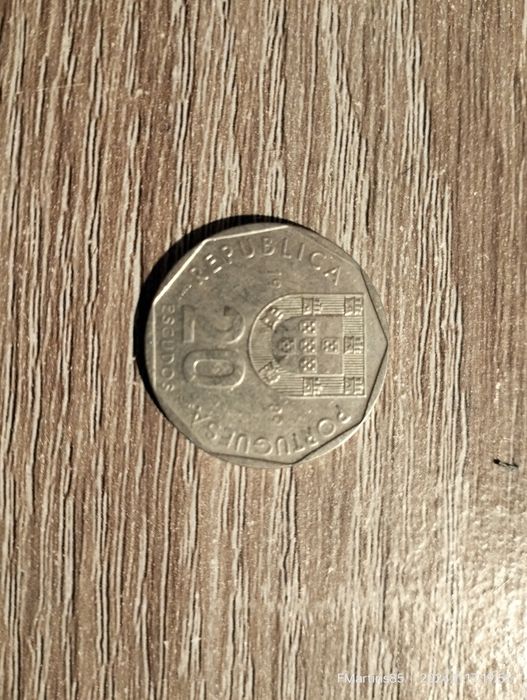 Moedas de 20 escudos