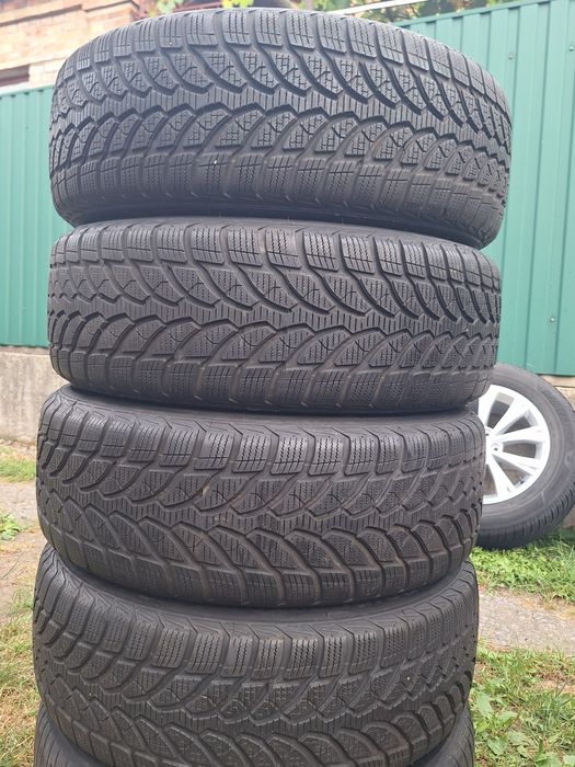 Зимовий Bridgestone 205 60 16 протектор 90%