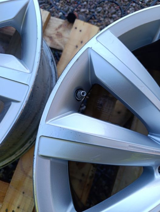 Felgi VW  5x112 R17. Et 47  7,5. RONAL
