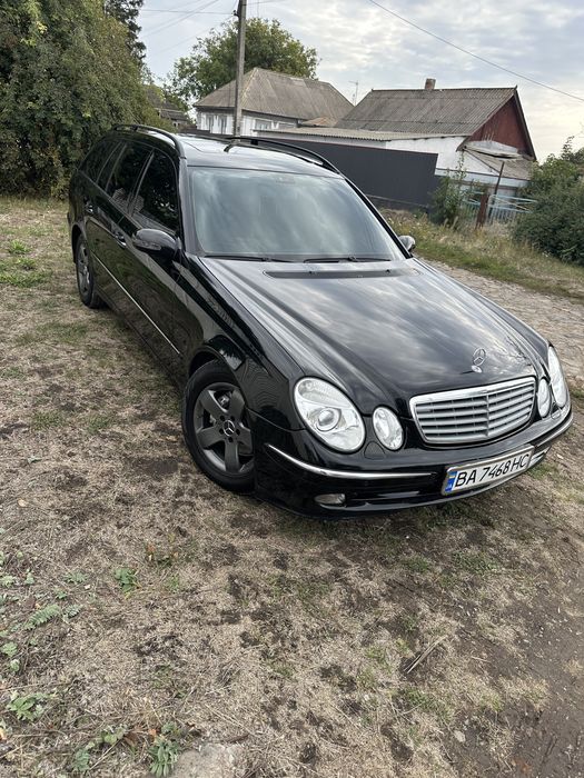 Продам автомобіль Мерседес 211