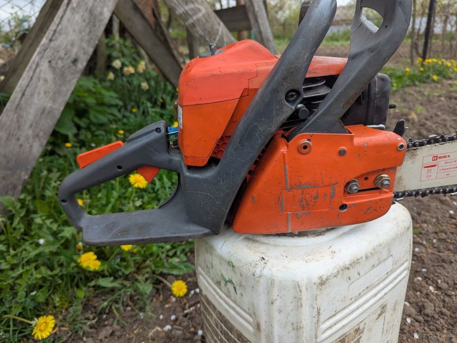 Бензопила Oleo mac 952
