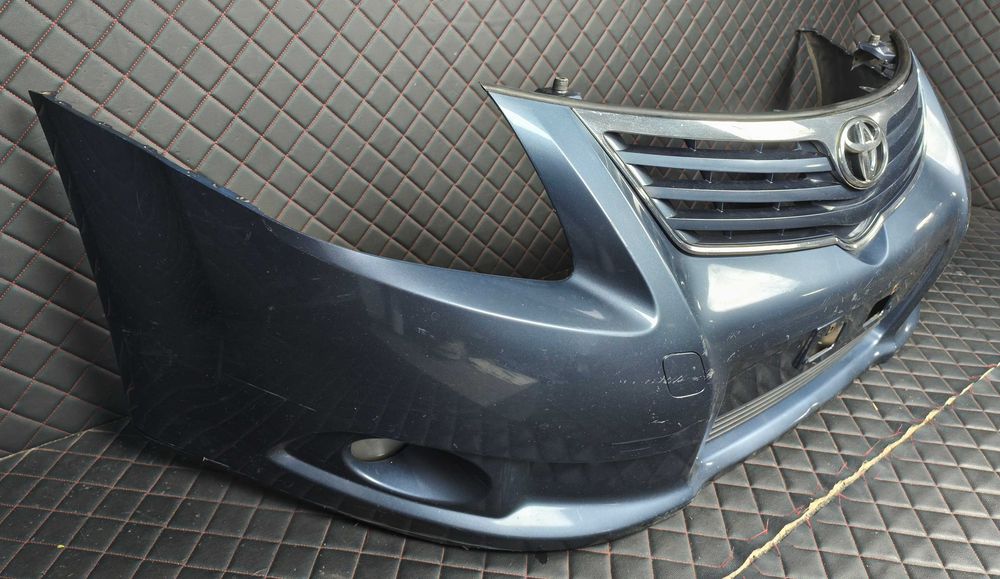 TOYOTA AVENSIS T27 Zderzak Przedni Przód Kompletny Lakier CU5