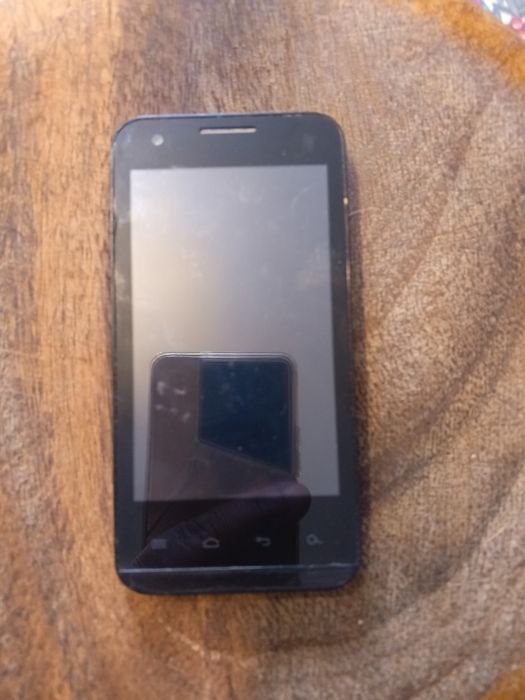Продам Apple iPhone 4,5,6.