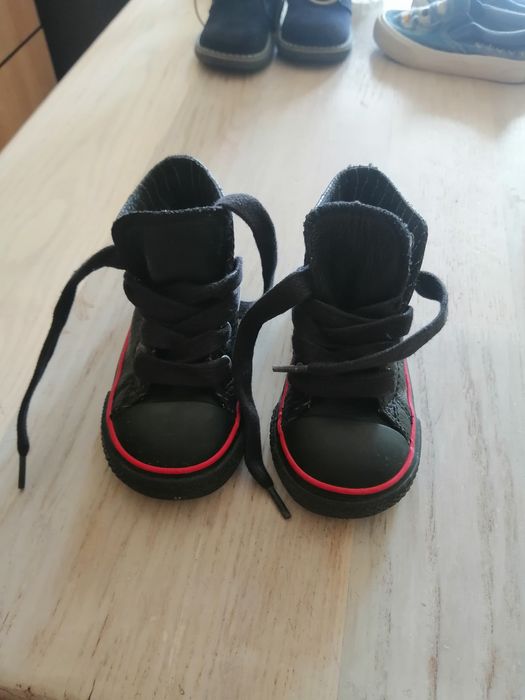 Дитяче весняне взуття