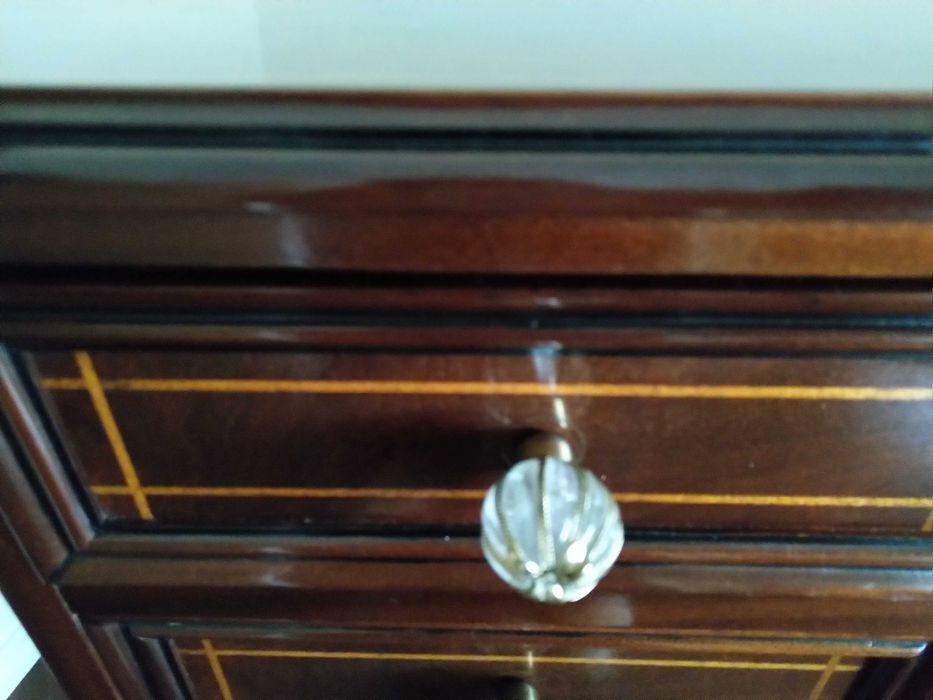 móvel gaveteiro, madeira maciça