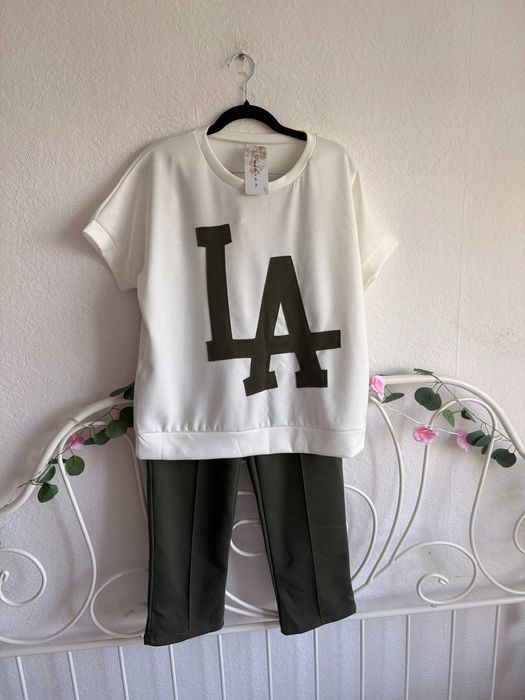 Komplet dresowy spodnie bluzka t-shirt LA khaki śmietankowy kanty dzianina casual M L
