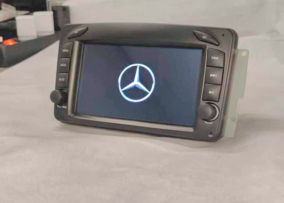 Rádio Android 14 com GPS Mercedes W203/W209 (Artigo Novo)
