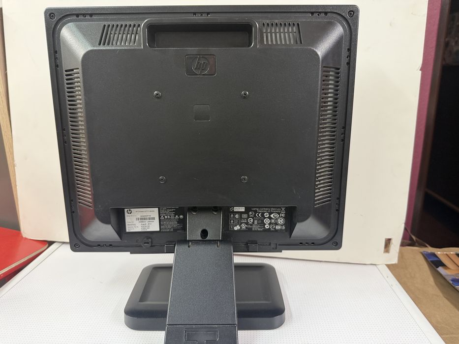 Monitor HP 17 cali