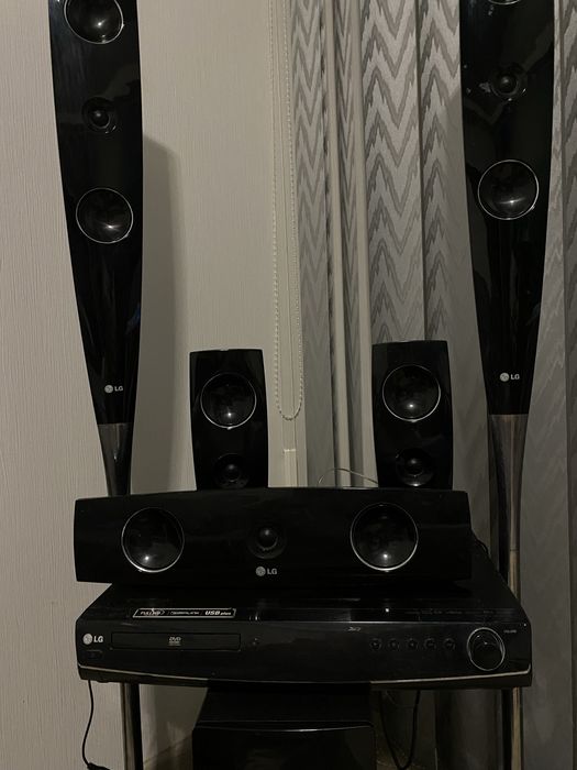 Домашній кінотеатр LG