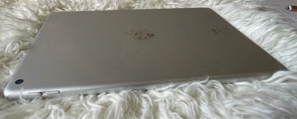 Apple iPad 9ª Geração 64GB Wi-Fi —Estado Impecável