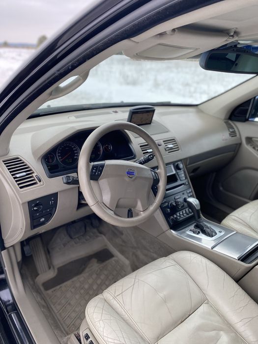 Volvo  xc 90 повний привід