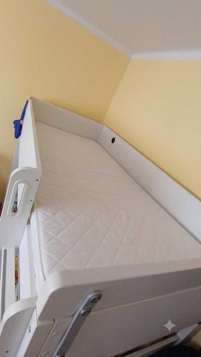 Sprzedam Łóżko pietrowe z biurkiem  Ikea