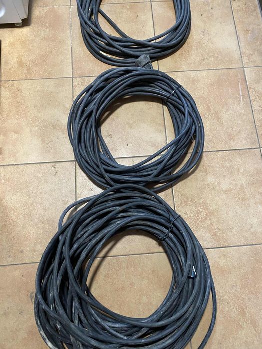 Kabel o grubosci  3x1,5 m