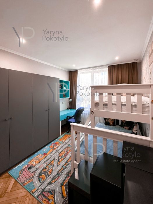 Оренда 3к квартири з власним подвірʼям та паркомісцем