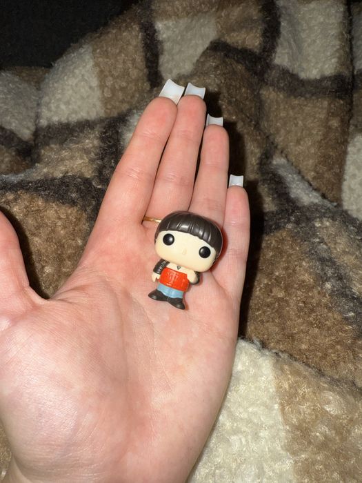 Kinder joy stranger things will