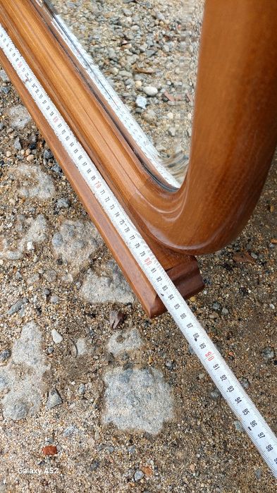 Espelho em madeira macissa