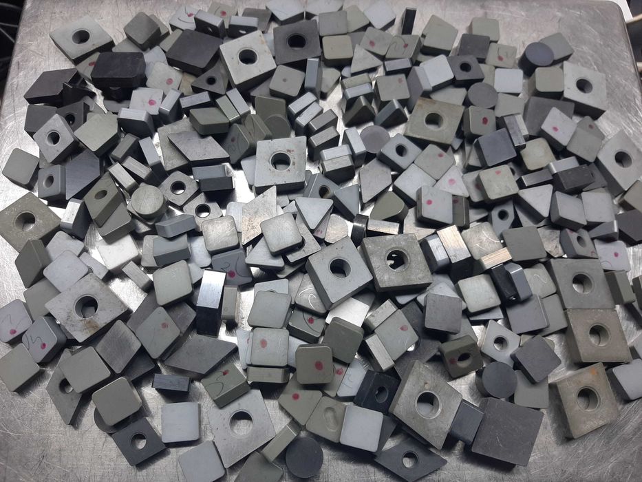 PŁYTKI WIELOOSTRZOWE nie węglik spiekany różne tokarskie frezerskie