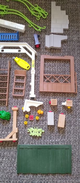 Lote peças incompletas Playmobil