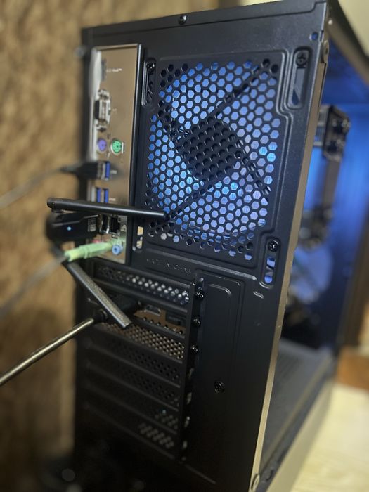 Продаю ПК RTX4060/AMD Rysen 5 7500F/32Gb DDR5/1024GB SSD hi