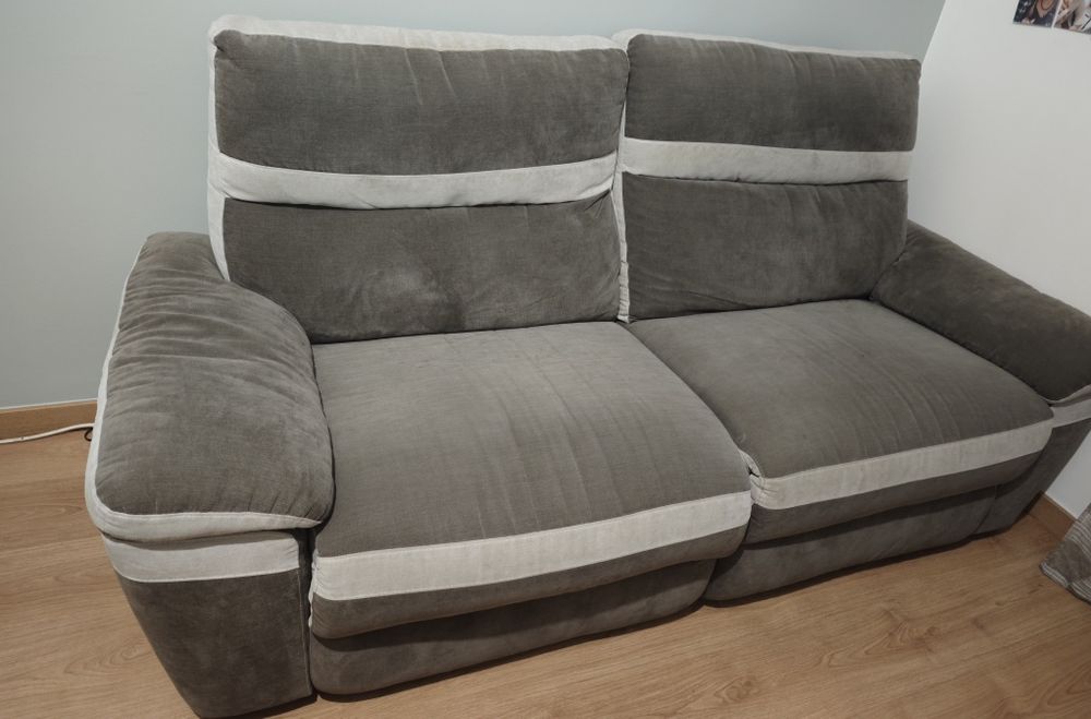 Sofá Conforama Xxl em Tecido de Grande Largura