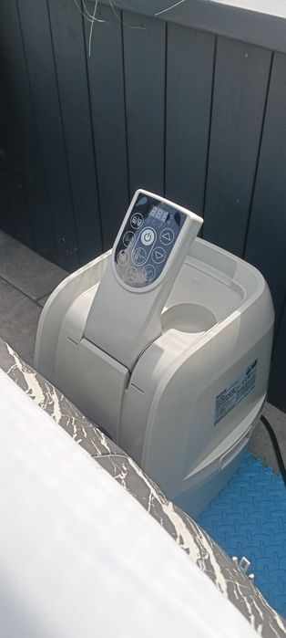 Jacuzzi Bestway 6001F stan idealny