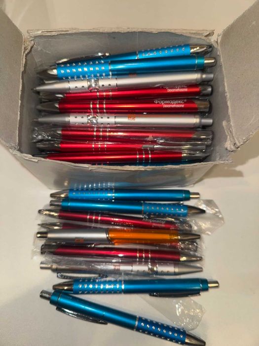 Ручки шариковые с синей пастой