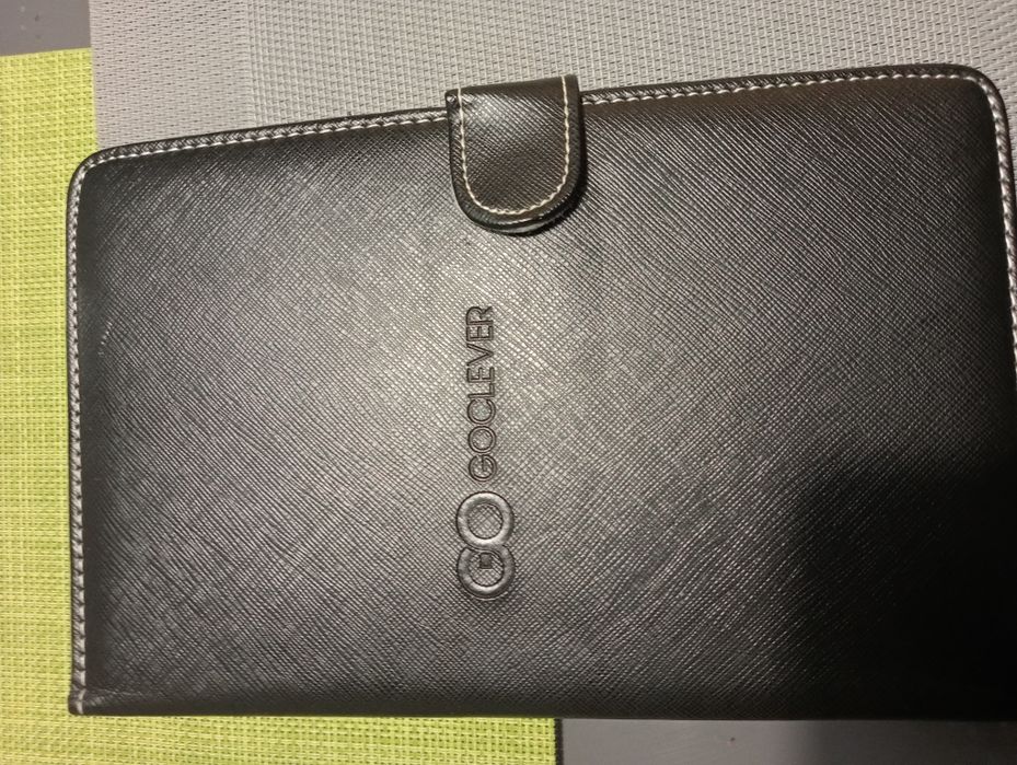 Tablet Goclever  z klawiaturą