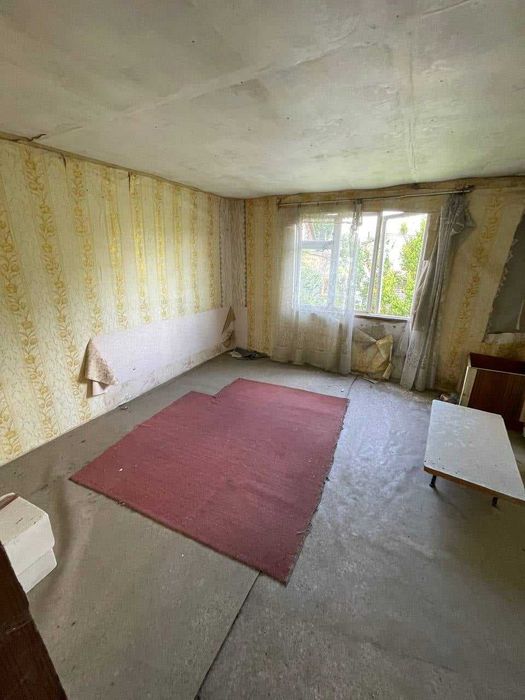 Продаж будинку з великою двофасадною ділянкою 24 сотки в центрі Бобриці. Без комісії для покупця