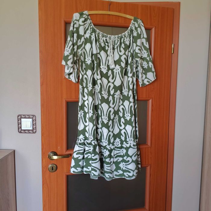 Sukienka z krótkim rękawem