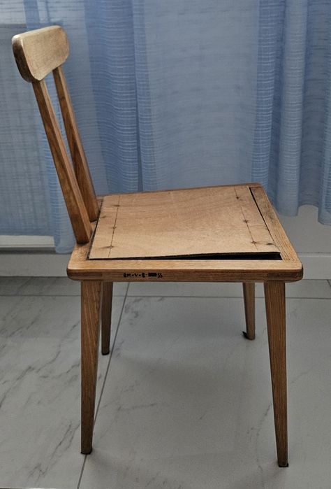 Krzeslo projektu Franciszka Aplewicza.