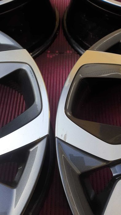 4283-Jantes 18 5x114.3 Originais Renault Captur Megane Talisman  etc.SÓ 350€