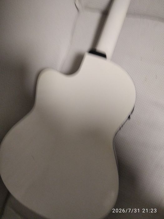 Gitara elektro-klasycza Harley Benton