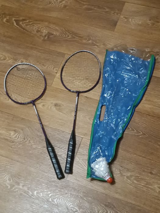 Набір для бадмінтону(2 ракетки +чохол +волан)/Англія